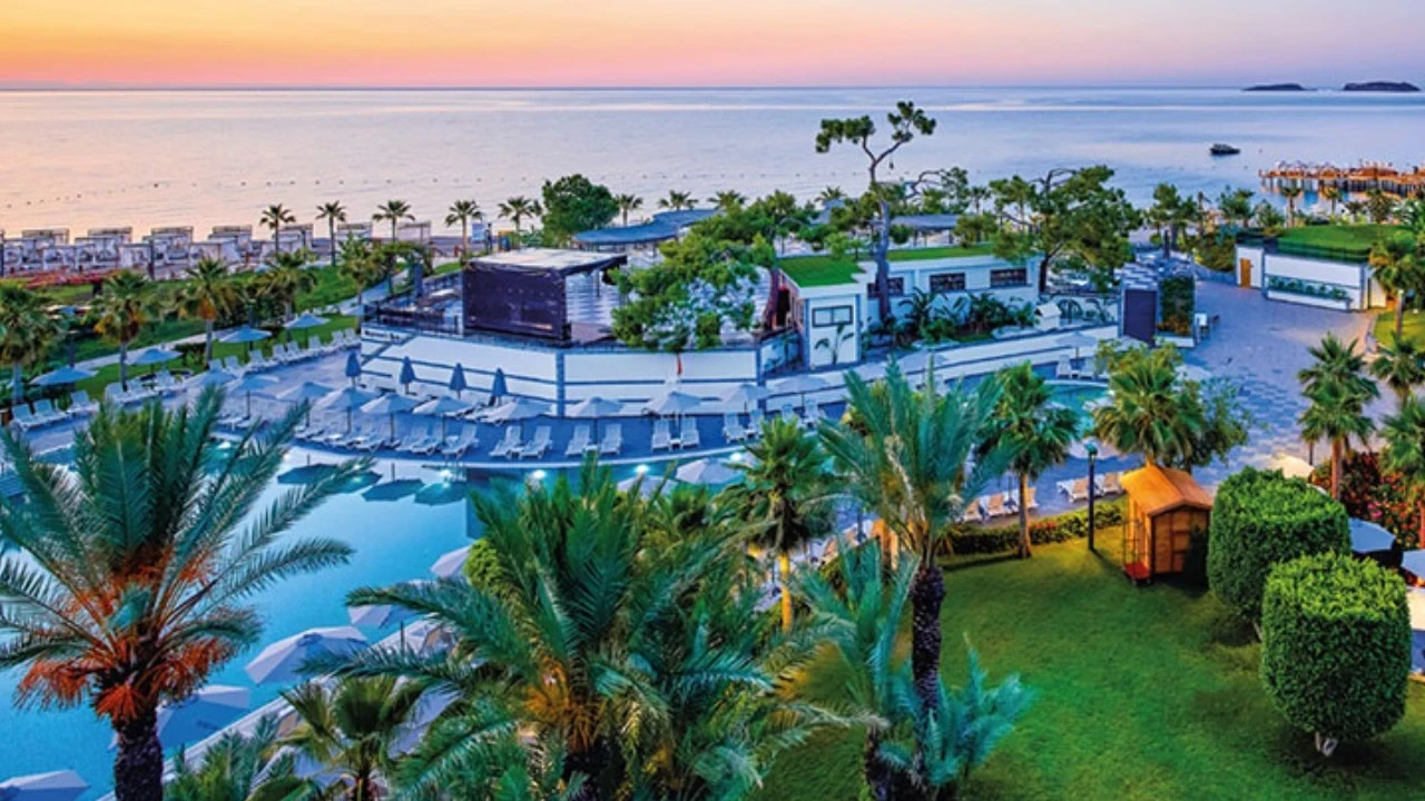 TMSF, iki büyük otel ve dev fabrikayı satışa çıkarıyor