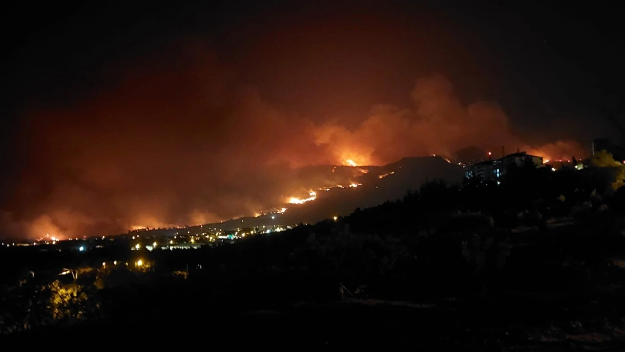 Denizli'deki orman yangınında 4. gün! 2 mahalle boşaltıldı