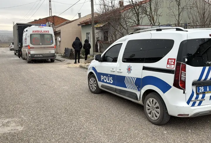 Yatağında ölü bulunan Eren’in ölüm nedeni araştırılıyor