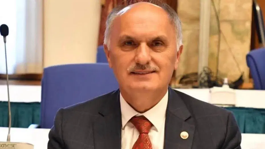 Eski AK Parti Milletvekili Cemal Öztürk hayatını kaybetti