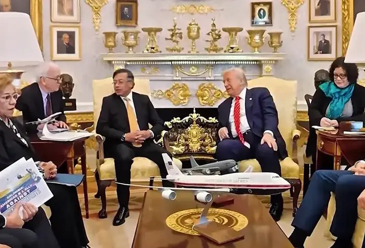 Trump, Kolombiya lideri Petro ile Beyaz Saray'da görüştü