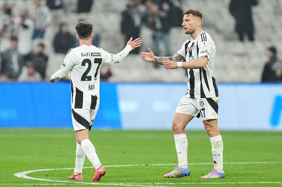 (Maç özeti) Immobile hat-trick'le döndü: Beşiktaş evinde farka koştu