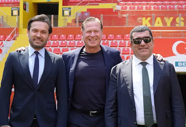 Transfer tahtasını açan Kayserispor, 8 yeni oyuncusunun lisansını çıkardı