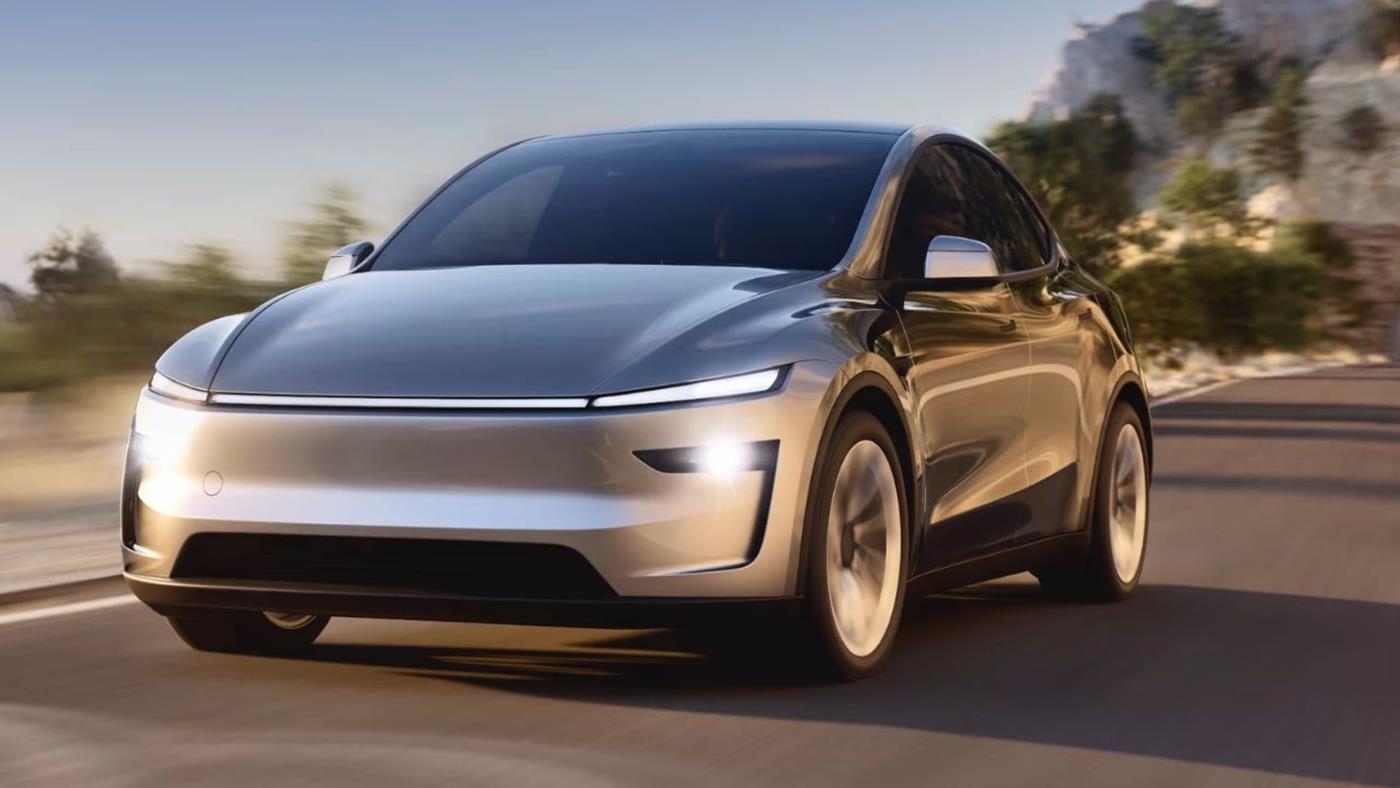 Tesla tek başına tüm rakiplerinden daha değerli ama satışlar endişe verici