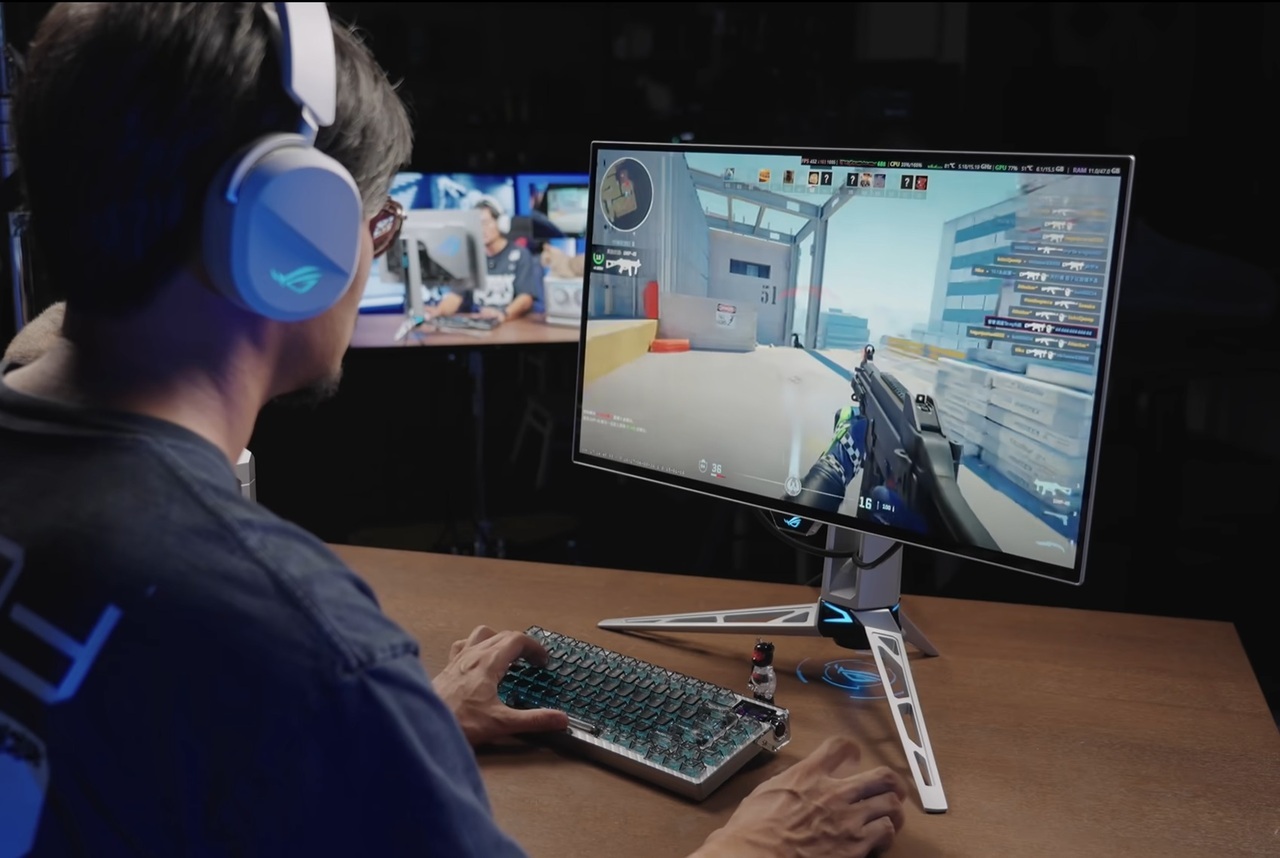 ASUS monitörü ile rekor kırdı