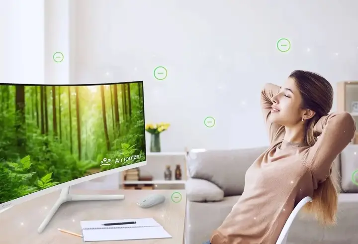 Hava temizleme özelliğine sahip monitör serisini tanıttı