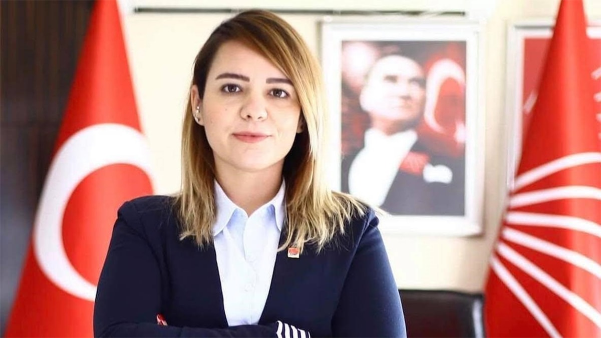Çerçioğlu'na tepki gösterdi belediyedeki görevinden istifa etti