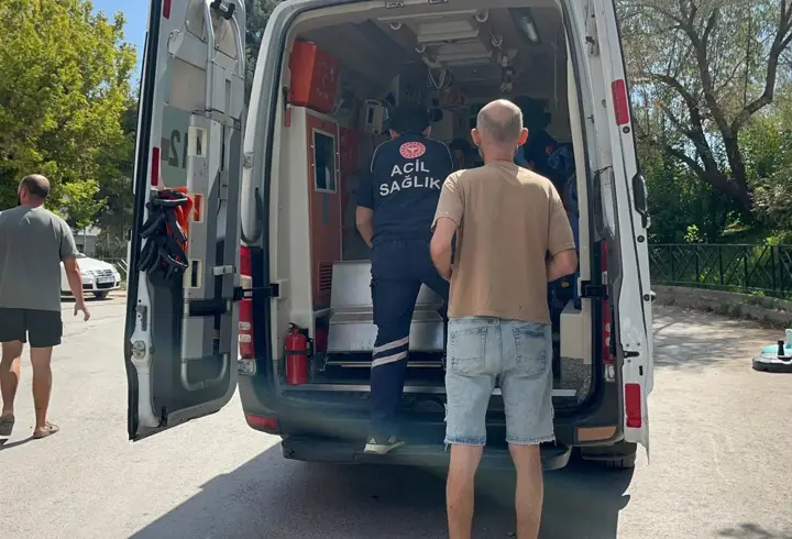 Eskişehir'de ikinci kattan düşen kişi yaralandı