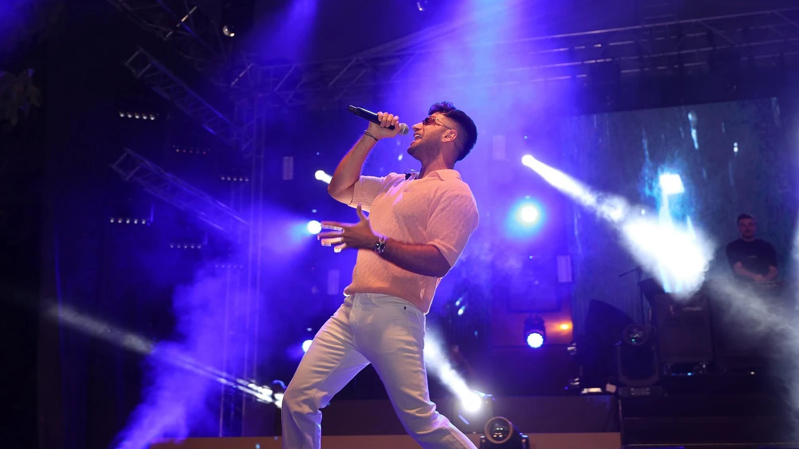 Tavas Zeybek Festivali'ne Reynmen damgası