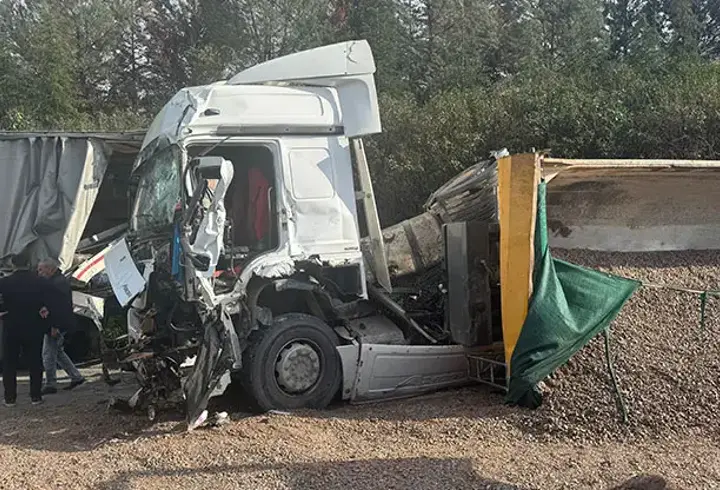 Ankara - Kocaeli yolunda zincirleme facia: 2 ÖLÜ!