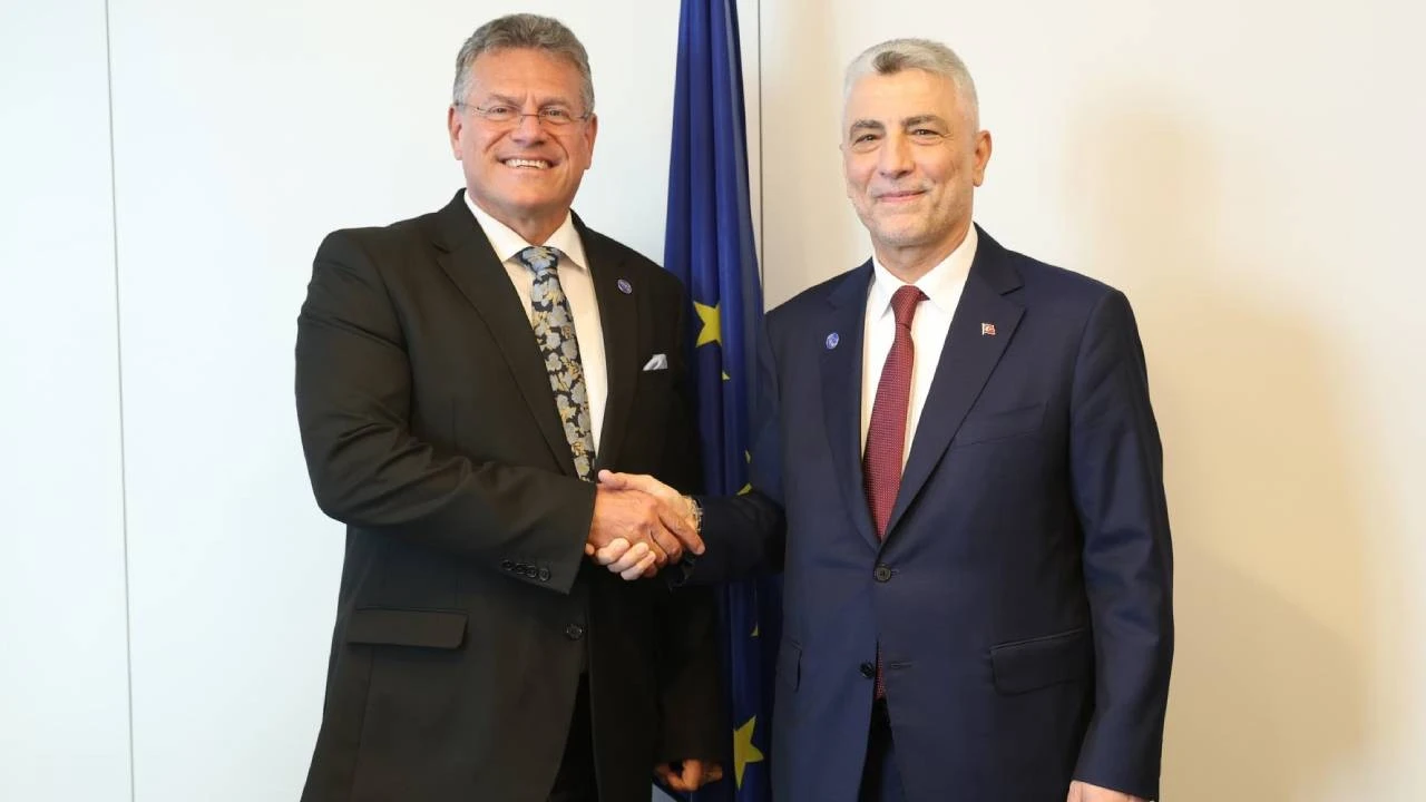 Bakan Bolat, AB Komisyonu Ticaretten Sorumlu Üyesi Sefcovic ile görüştü