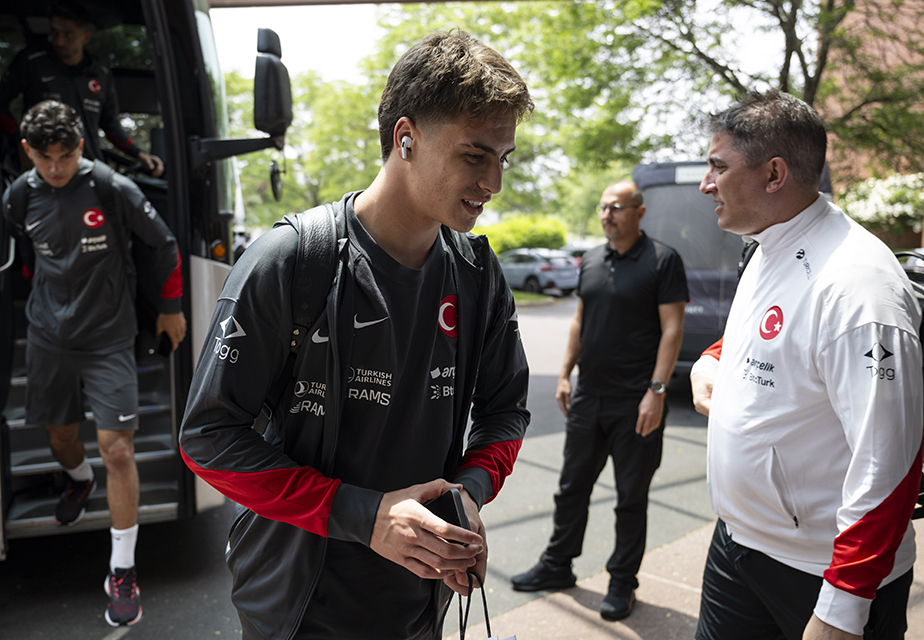 A Milli Futbol Takımı, ABD maçını oynayacağı Hartford'a geldi