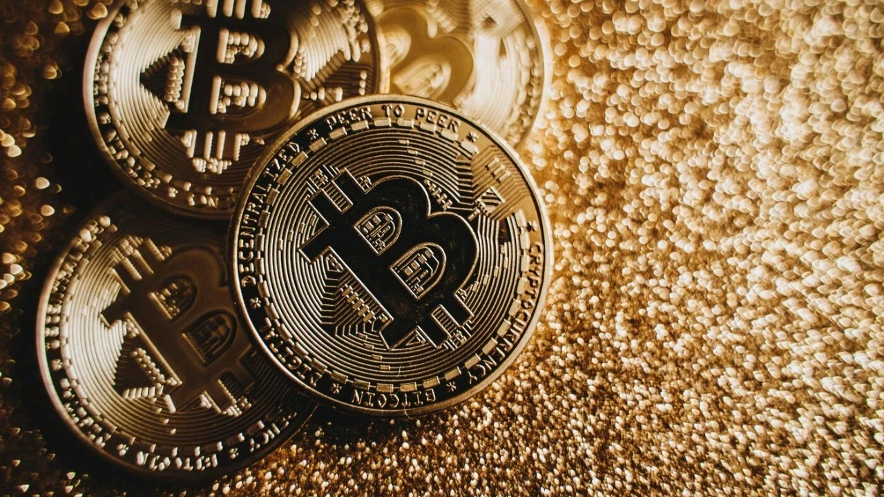 Bitcoin'de Enflasyon Baskısı: FED'in Faiz Artırma İhtimali Yeniden Gündemde