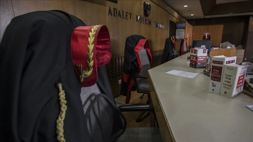İzmir Büyükşehir Belediyesine yönelik "kooperatif" davasının görülmesine devam edildi
