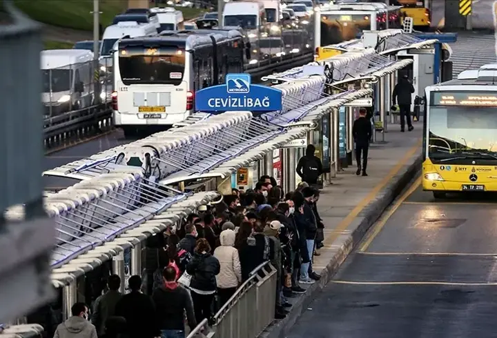 SON DAKİKA | İstanbul'da toplu taşımaya yüzde 30 zam