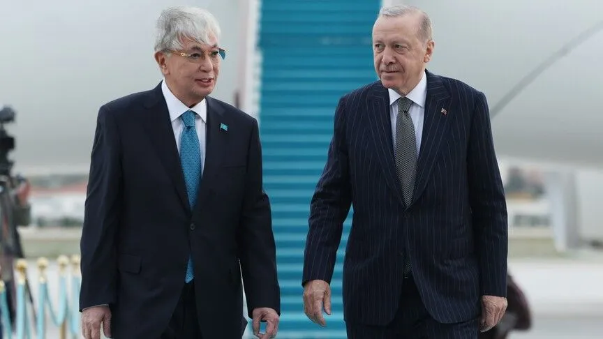 Cumhurbaşkanı Erdoğan, Kazakistan Cumhurbaşkanı Tokayev'i Karşıladı