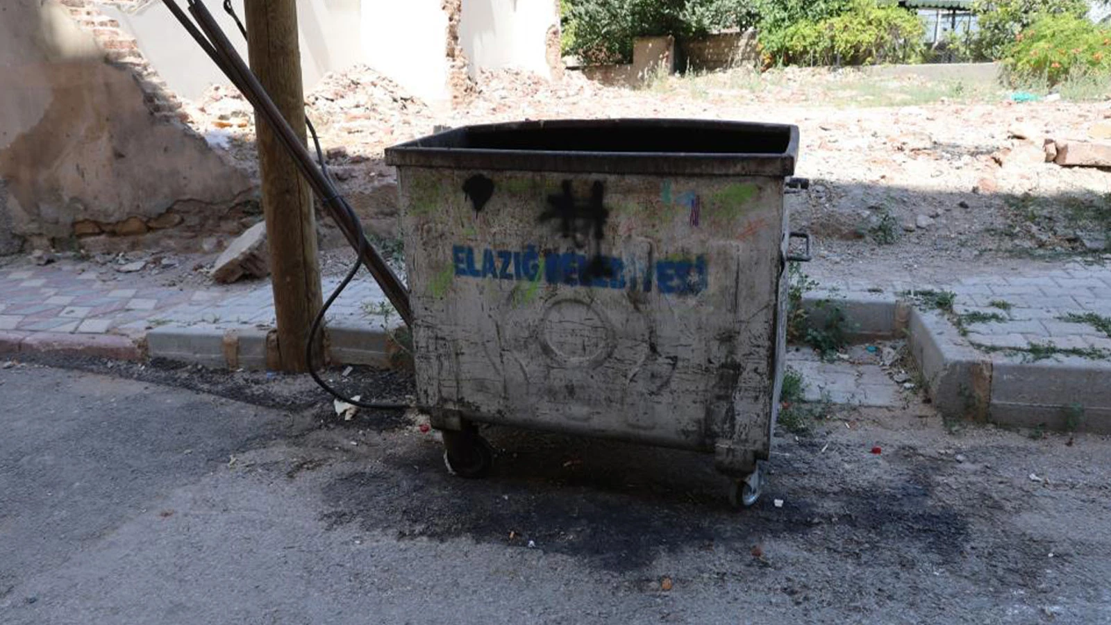 Vicdana ve akla sığmayan olay; yeni doğmuş bebeğini çöpe attı