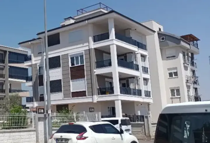Polis memuru, 3 gün önce taşındığı evde ölü bulundu