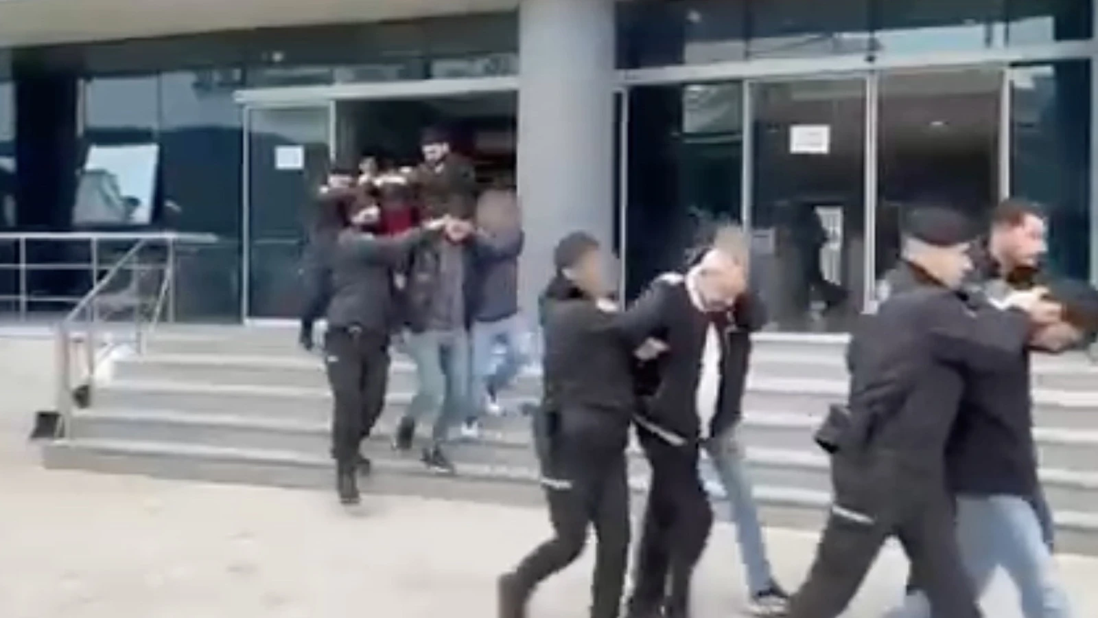 Bursa'da yatırım dolandırıcılığı operasyonu: Çok sayıda tutuklama var
