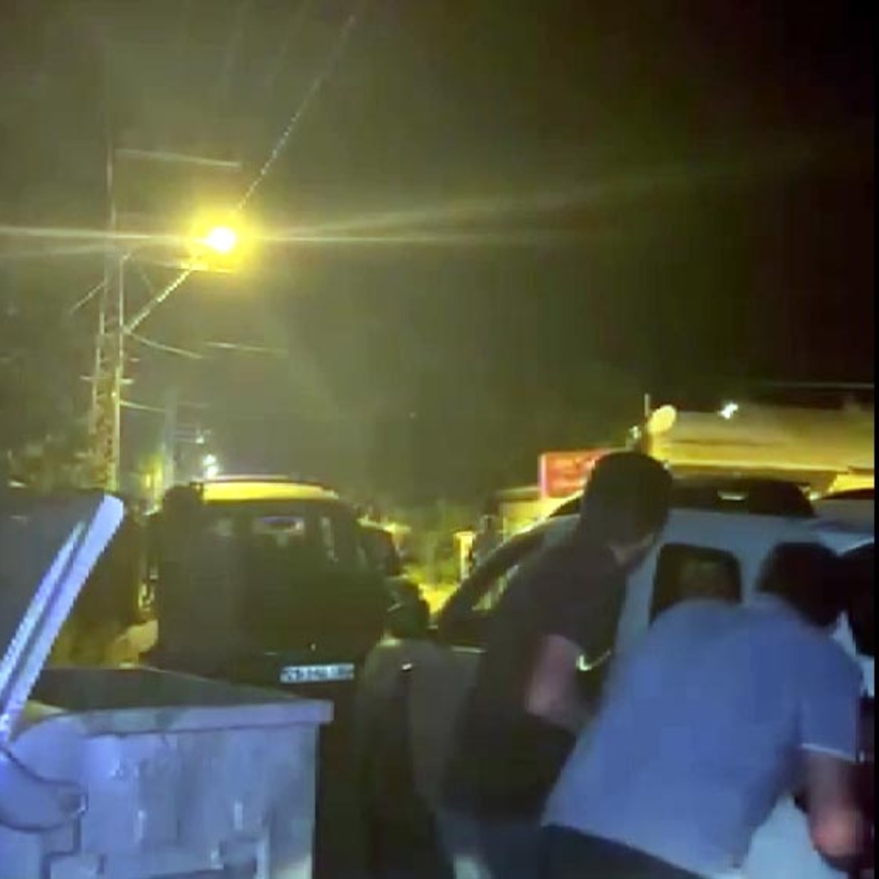 Gece yarısı silah sesleri yankılandı! Ölü ve yaralılar var!