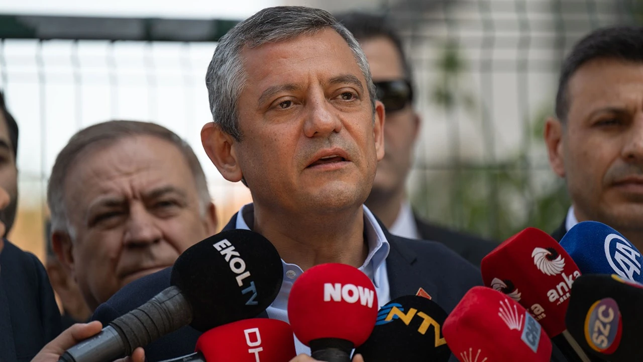 CHP Genel Başkanı Özel'den 32 anneye Anneler Günü telefonu
