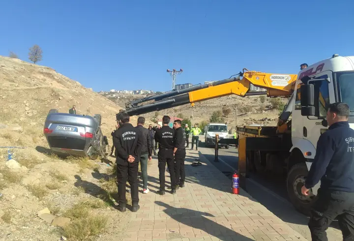 Şırnak'ta takla atan otomobilin sürücüsü yaralandı