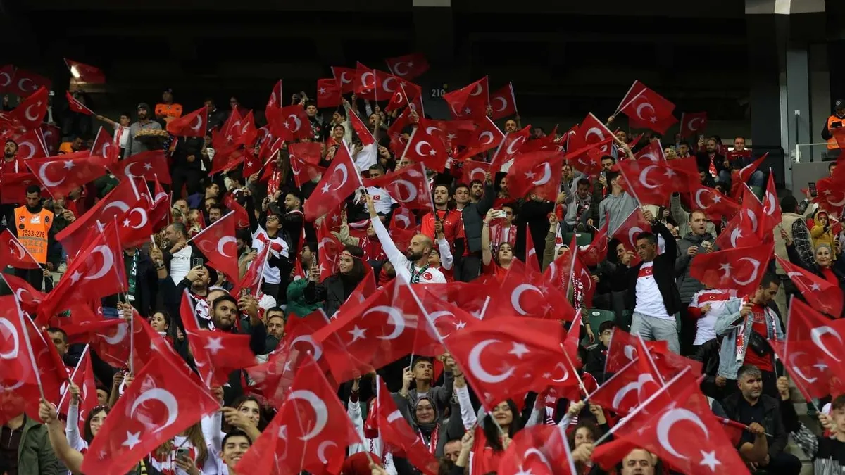 Türkiye-Romanya maçının biletleri genel satışa çıktı