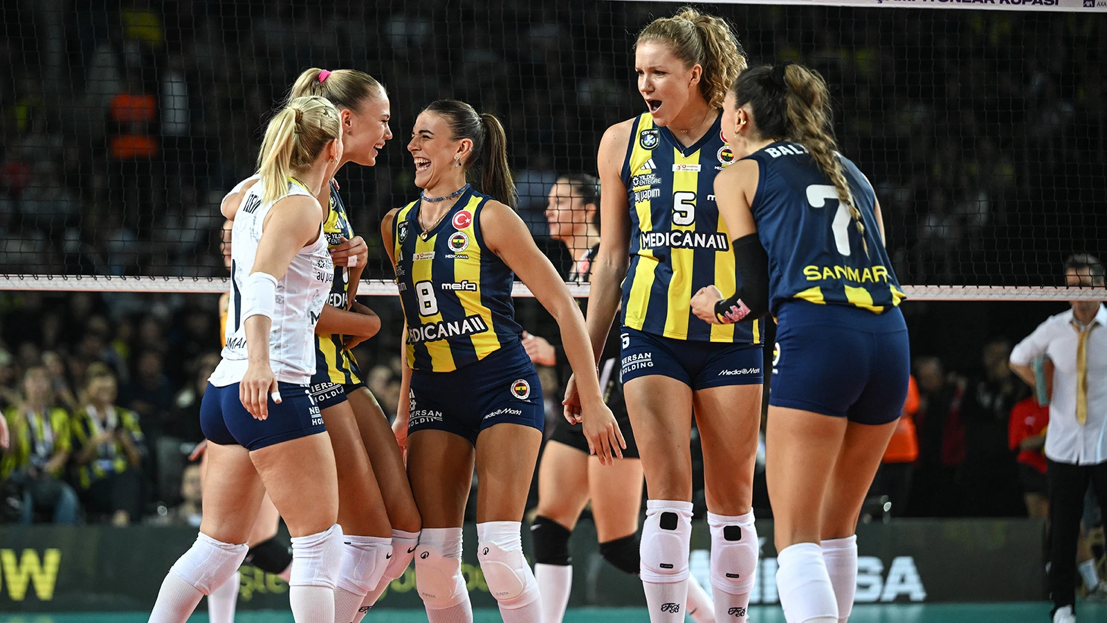 Kadınlar Şampiyonlar Kupası'nı Fenerbahçe kazandı