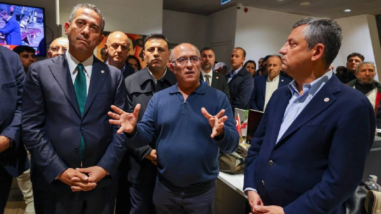 Özel'den Halk TV'ye ziyaret: Hedef alınan, halkın haber alma hakkıdır