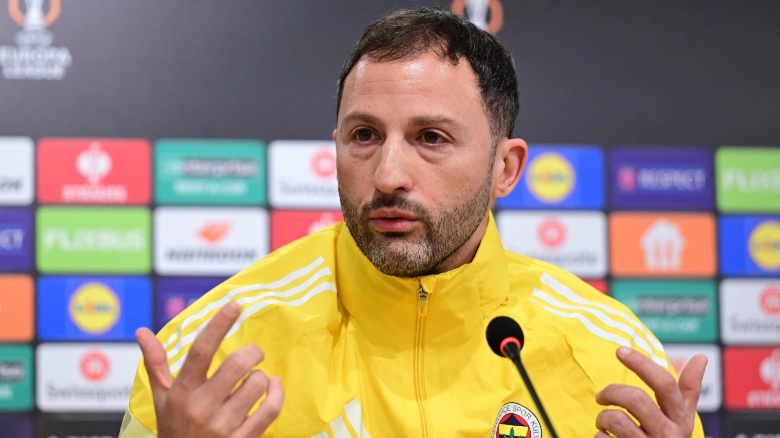 Fenerbahçe Teknik Direktörü Domenico Tedesco: Elendik ama başımız dik elendik