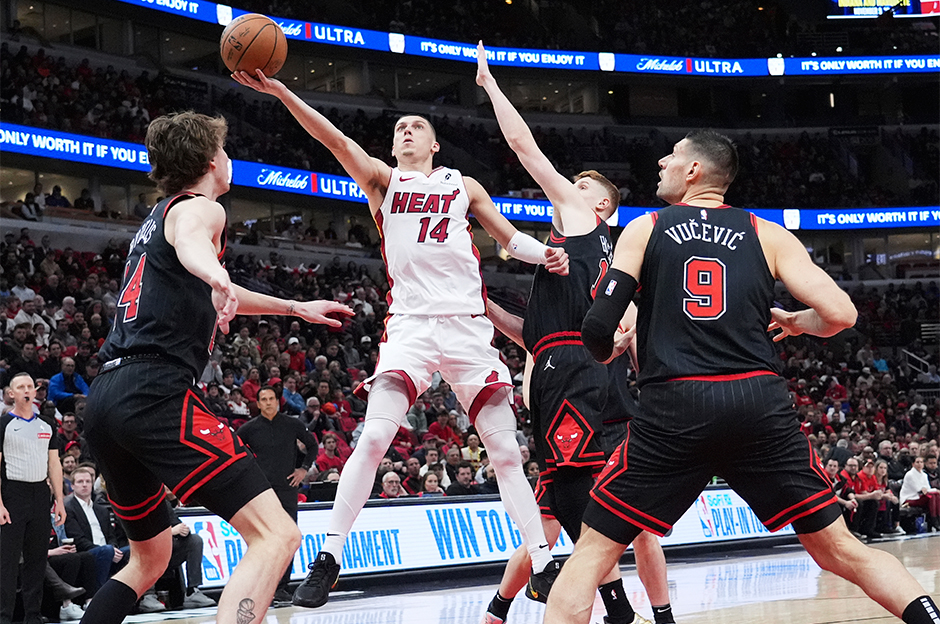 NBA'de play-off için son 2 bilet: Miami ve Dallas deplasmanda kazandı