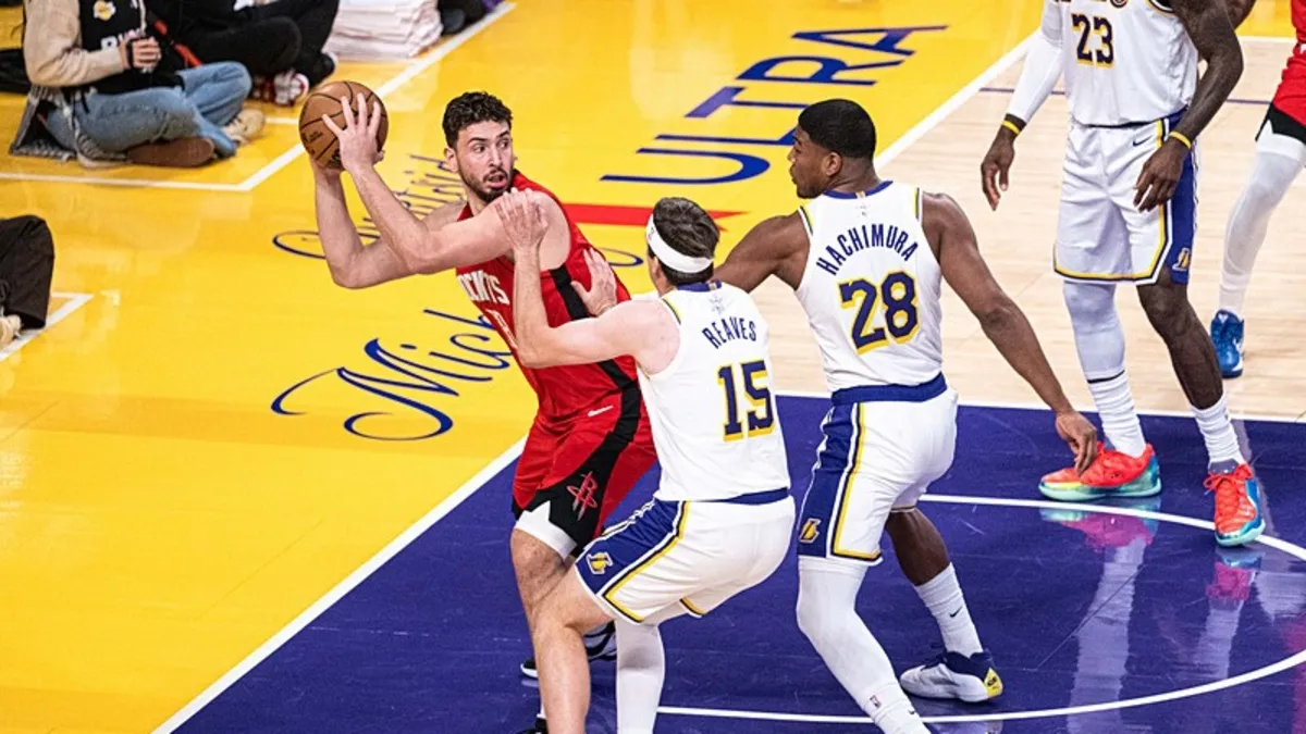 Alperen Şengün’den double-double! Rockets Lakers’ı farklı devirdi
