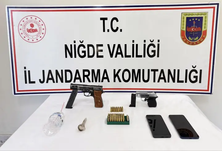 Kemerhisar’da ruhsatsız silah operasyonu