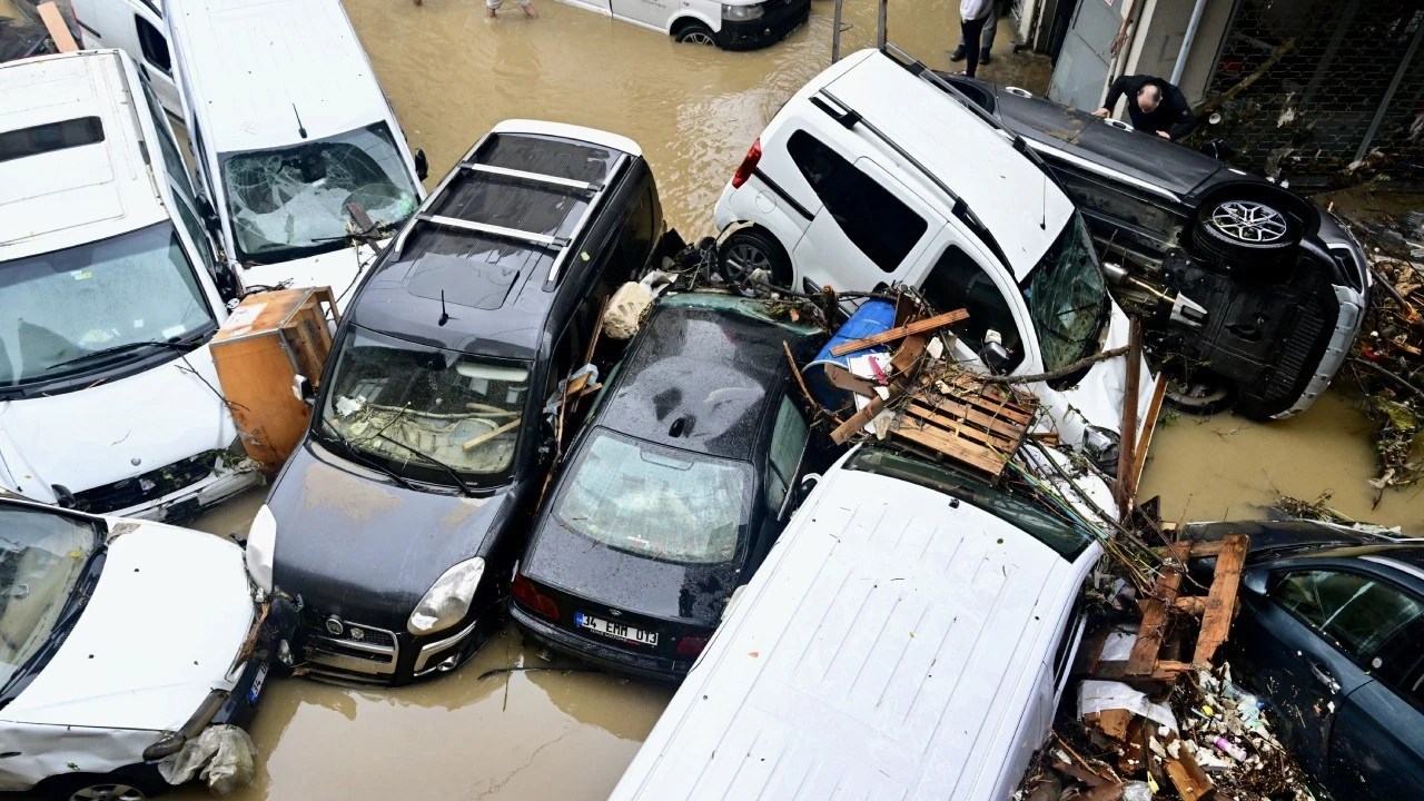 İstanbul'daki Sel Felaketinde Can Kaybı 3'e Yükseldi