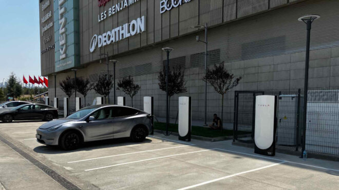 Tesla, Ankara ve Aydın’da yeni Supercharger istasyonları açtı