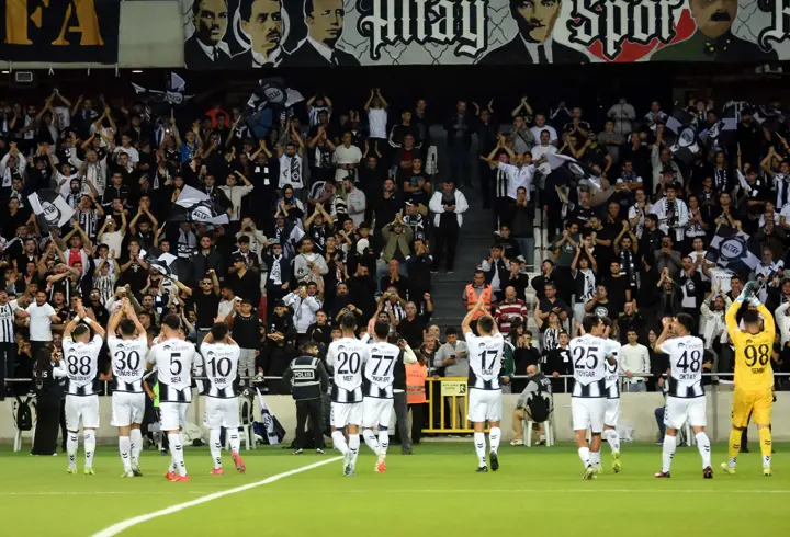 Altay evinde misafir olacak