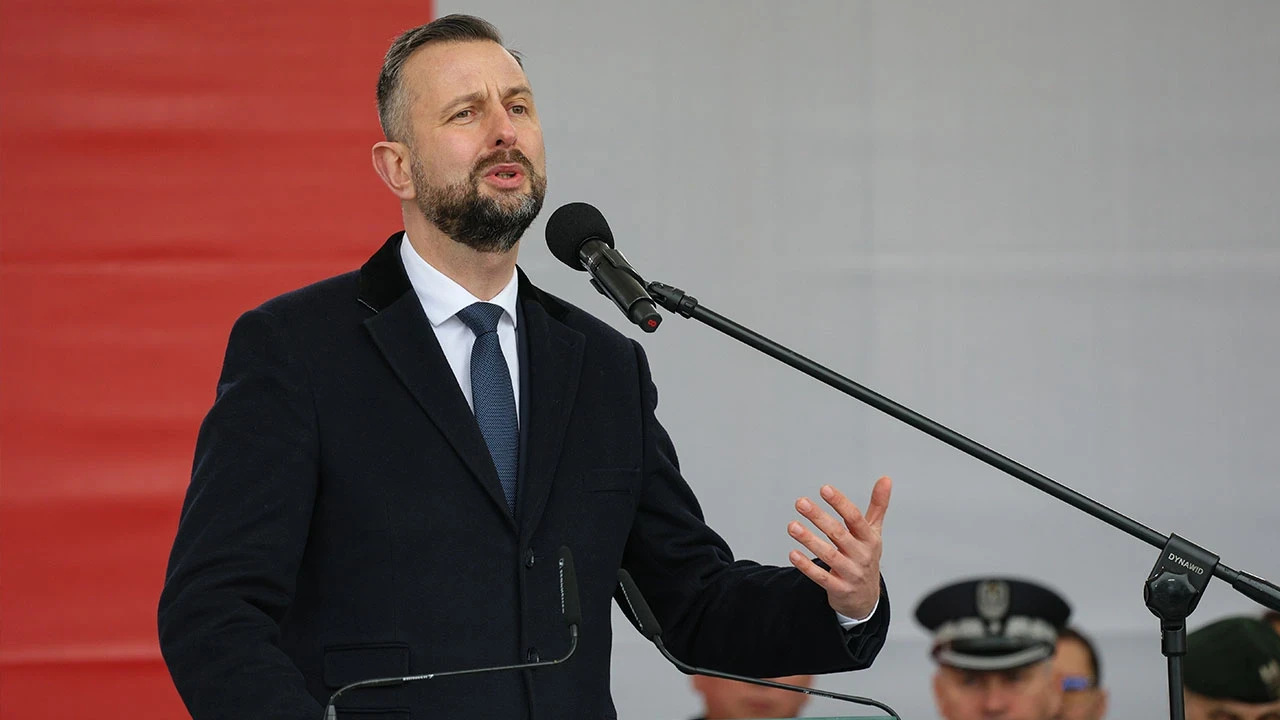 Polonya 2026’da 400 bin kişiyi askeri eğitime alacağını açıkladı