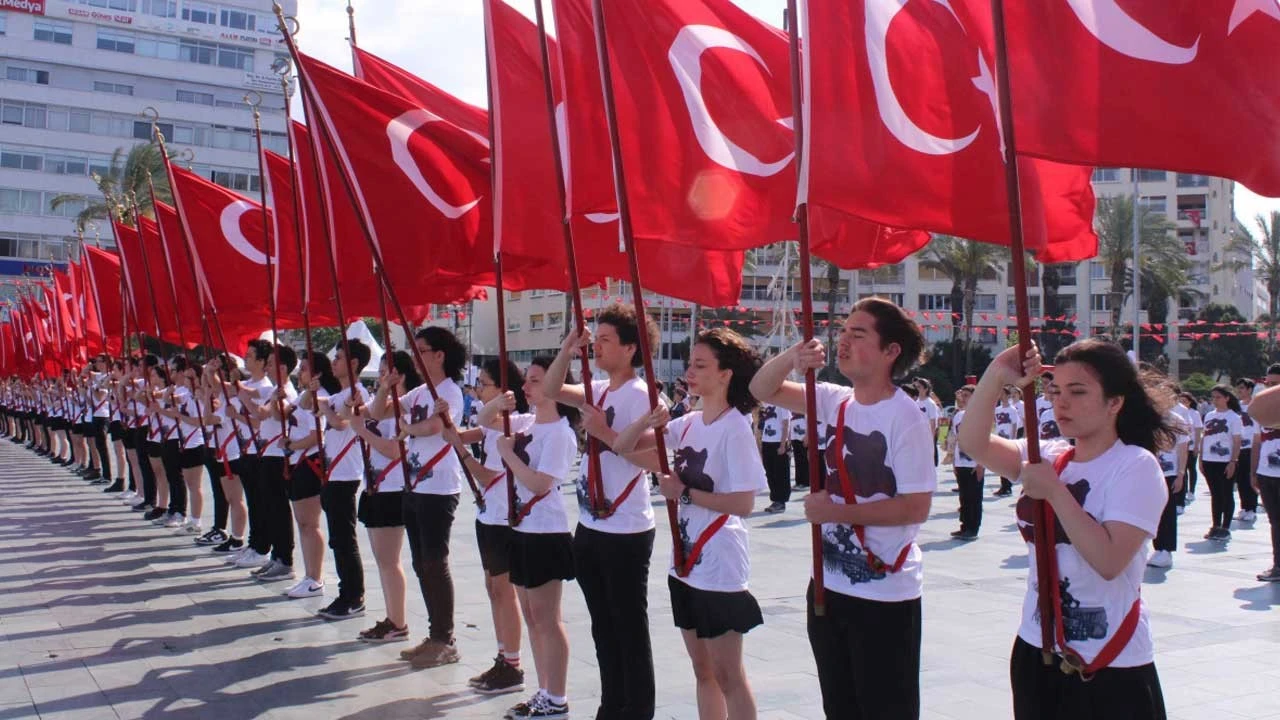 19 Mayıs resmi tatil mi? 19 Mayıs'ta okullar tatil mi, okul var mı?