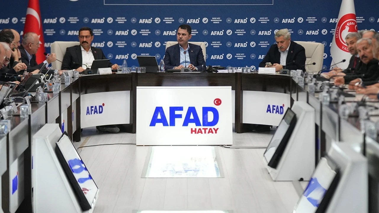 Bakan Kurum: Hatay’da 153 bin konutu bu ay sonunda teslim edeceğiz