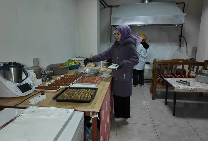 3 çocuk annesinin çocukluk tutkusu işi oldu