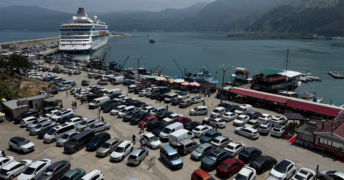 Amasra nüfusunun 10 katı ziyaretçiyi ağırlıyor!