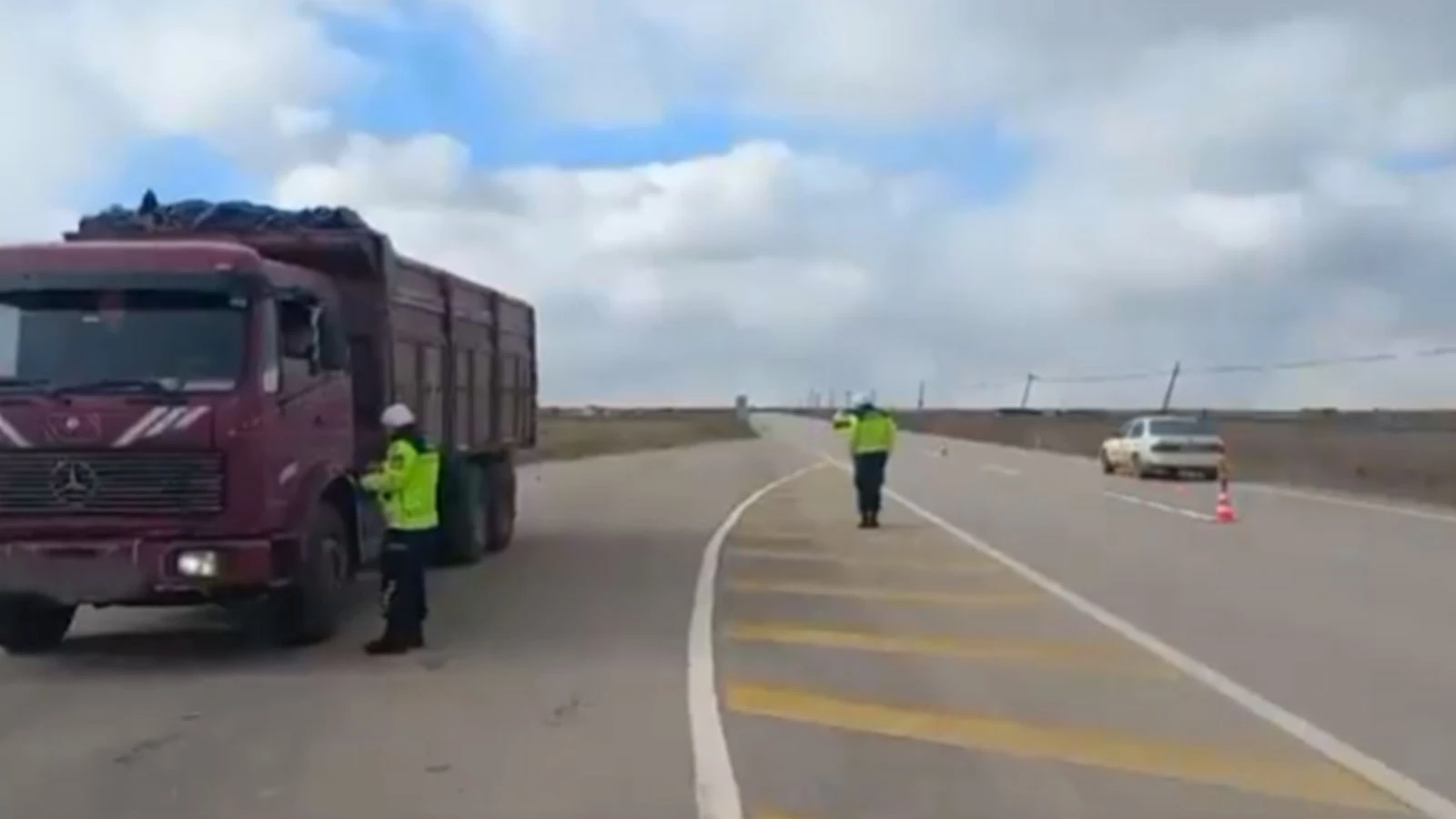 Trafikte sıkı denetim: 33 bin 770 araca/sürücüye işlem yapıldı
