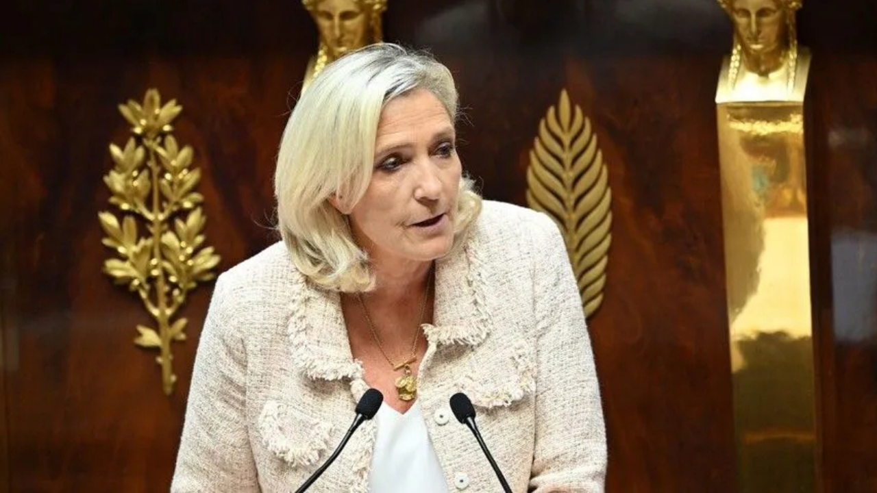 Le Pen'den AB Komisyonu'nun Yetkisini Azaltma Vaadi Ve Türkiye Mesajı