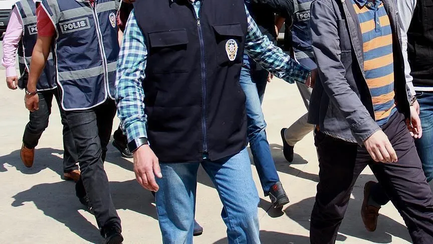 İstanbul merkezli 13 ilde dolandırıcılık operasyonunda 67 zanlı yakalandı