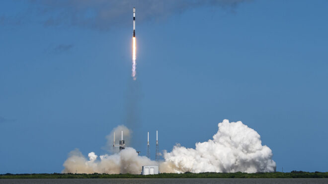 SpaceX, şimdiye kadar 10 binden fazla Starlink uydusu gönderdi