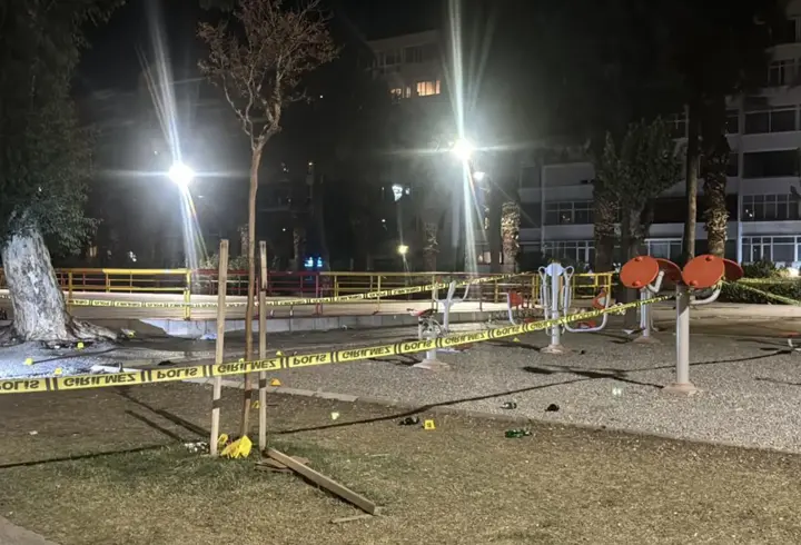 İzmir'de iki grup arasında silahlı kavga: 1 ölü, 6 yaralı