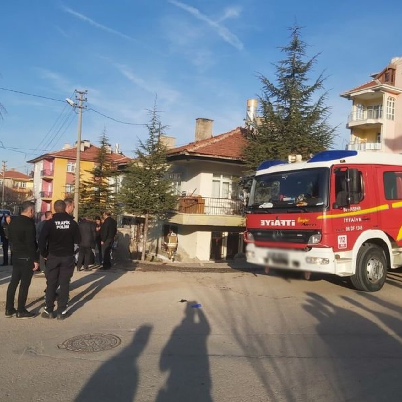 Ankara'da korkutan yangın: Anne ve 3 çocuğu yaralandı