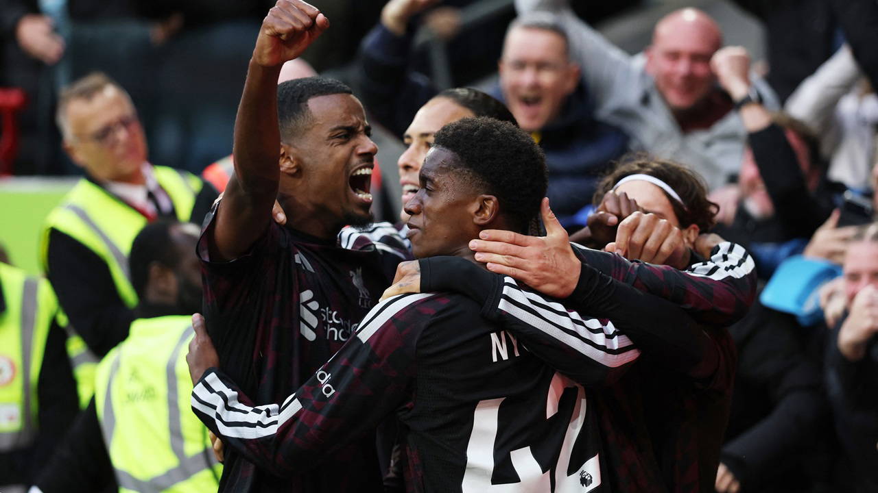 Liverpool'dan Brentford Deplasmanında Nefes Kesen Geri Dönüş