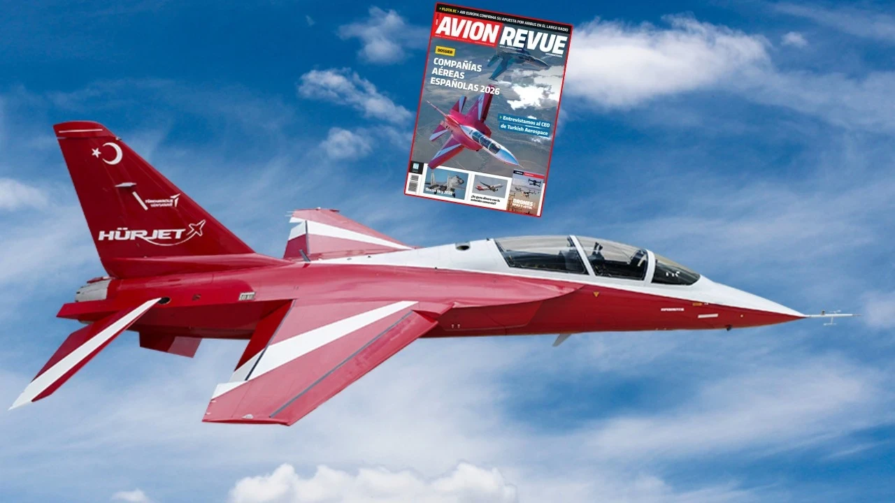 Türkiye'nin ilk jet motorlu uçağı HÜRJET kapak oldu