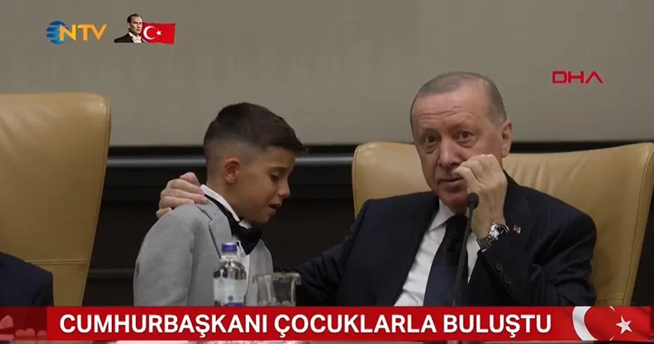 Cumhurbaşkanı Erdoğan Külliye'de çocuklarla bir araya geldi. Külliye'de duygusal anlar...